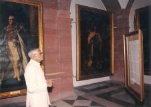 President R. Venkataraman going around the Marble Hall of Rashtrapati Bhavan