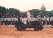 President R. Venkataraman inspecting the Inter Services Guard of Honour at the Forecourt of Rashtrapati Bhavan