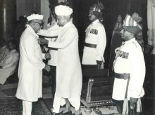 1963